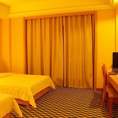 Dongguan Chang'An Hongbao Fashion Hotel Екстериор снимка